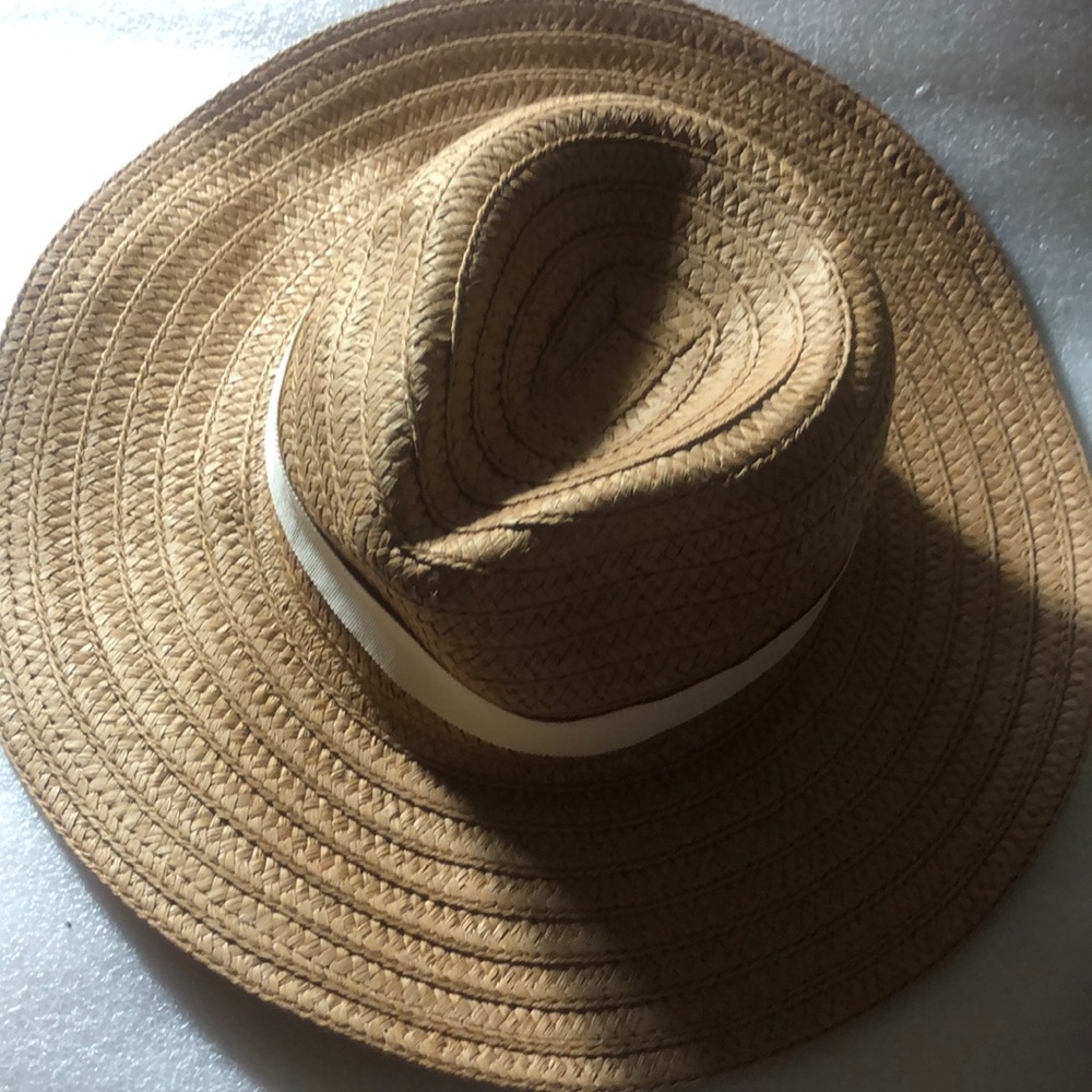 Madewell packable cap a size M/ L .